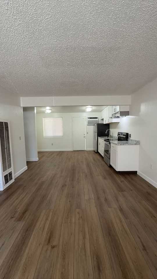 6910 Santa Fe Dr #6 - Photo 2 of 11