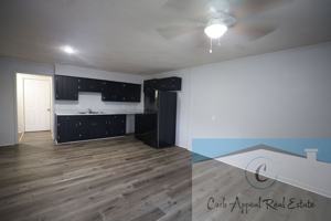 featured image of 717 Ellis Ave