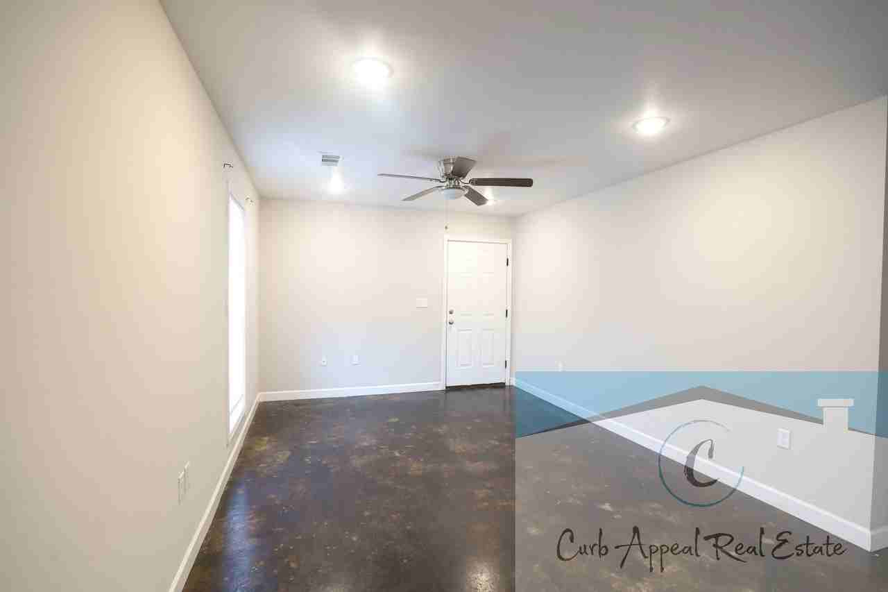 1003 Belt St - Photo 3 of 16