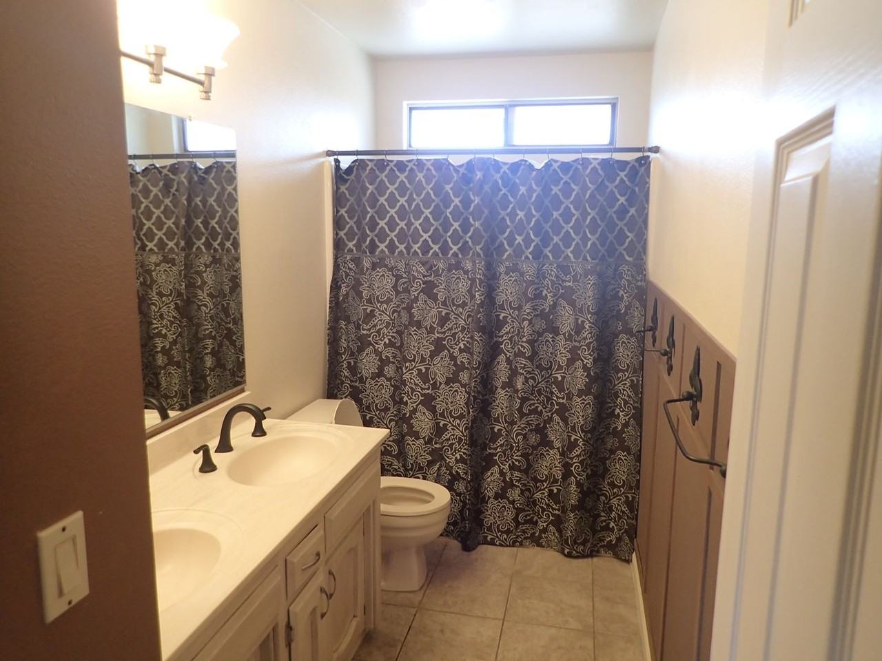 1101 Evelyn Ct - Photo 6 of 19