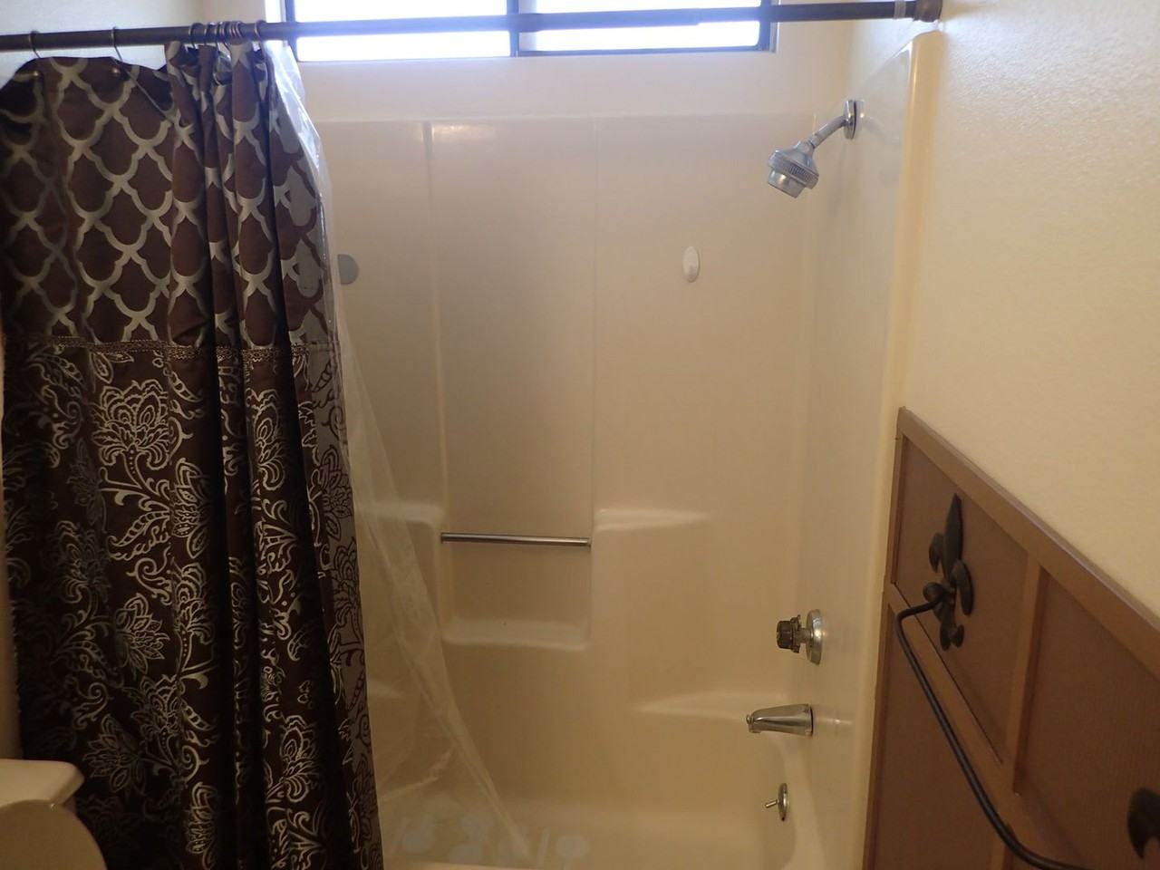 1101 Evelyn Ct - Photo 7 of 19