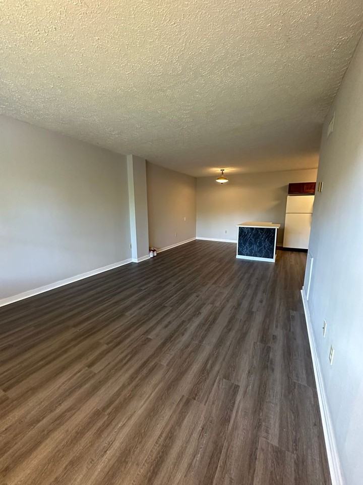 1047 Kendrick Creek Rd - Photo 2 of 11