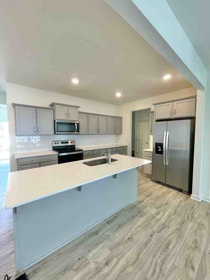 104 Lorcan Ln - Photo 2 of 30