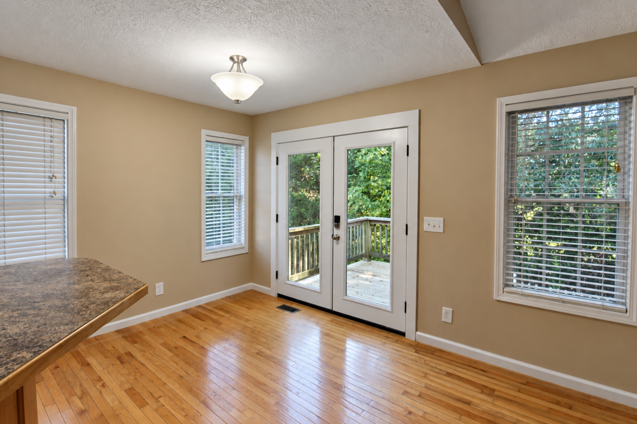1635 Bobby Nichols Dr - Photo 6 of 32