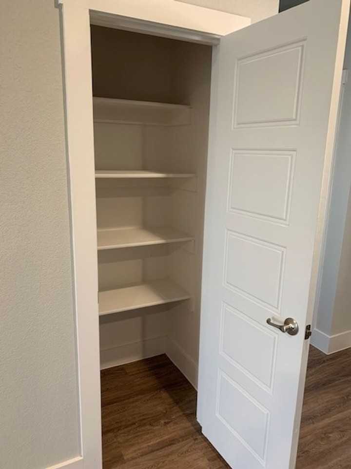 396 Hemphill St - Photo 4 of 16