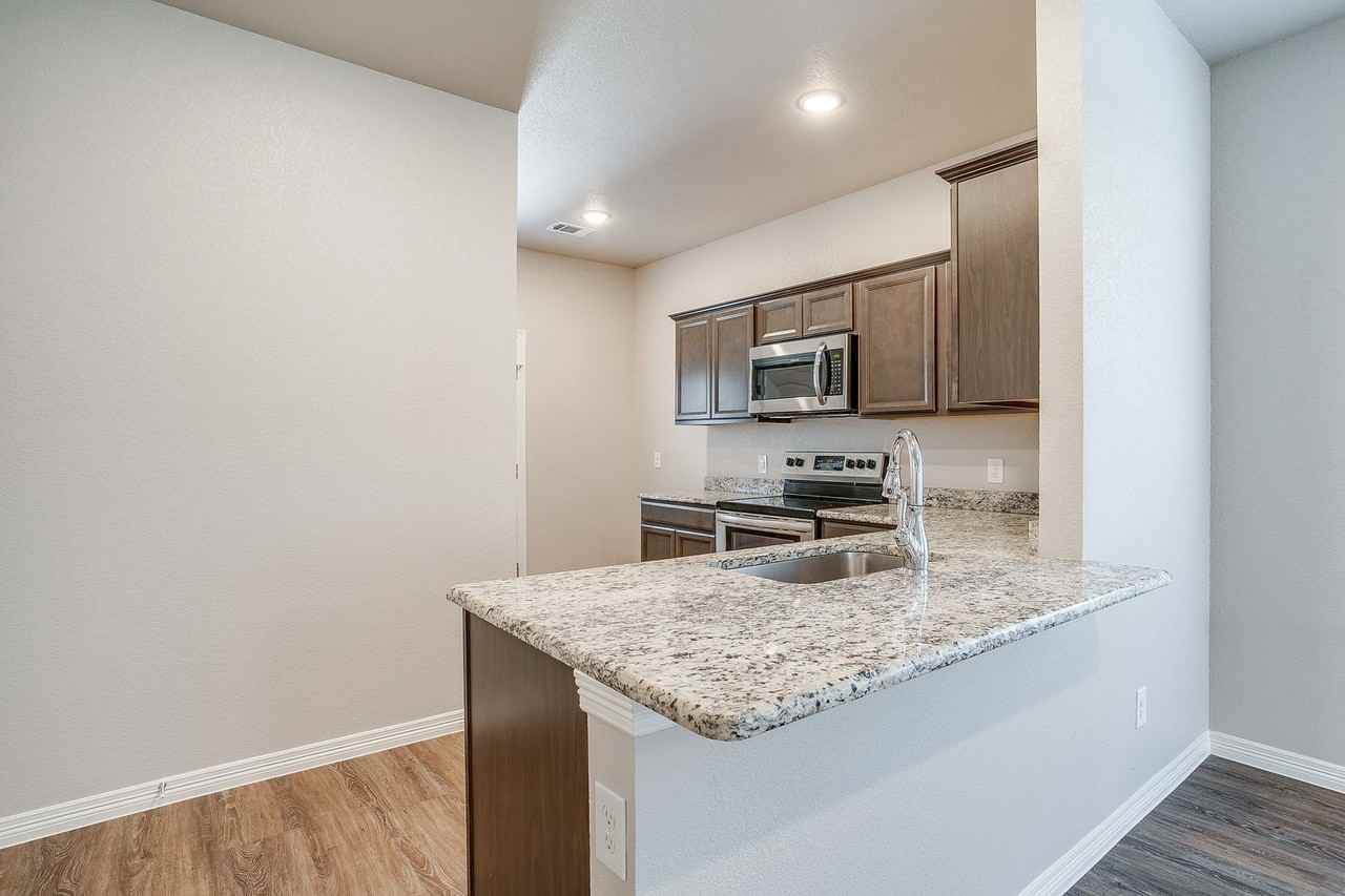 37 Elk Dr - Photo 4 of 16
