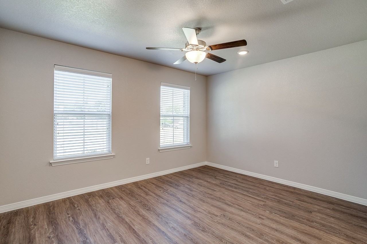 37 Elk Dr - Photo 7 of 16