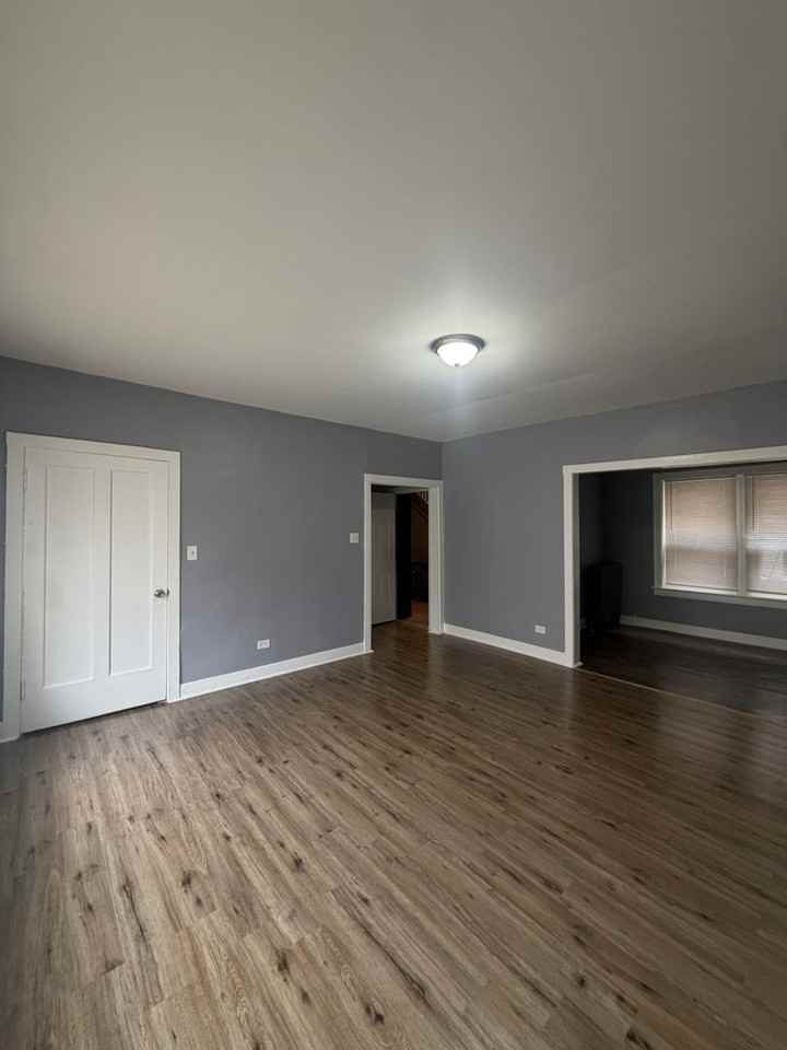 7601 S Kingston - Photo 3 of 20