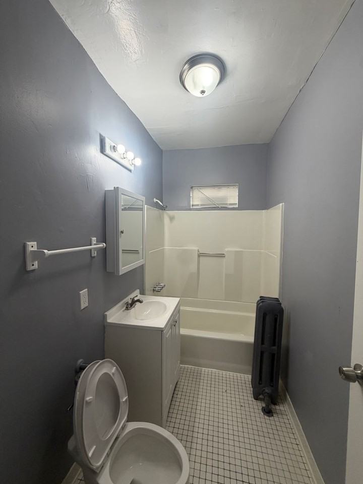 7601 S Kingston - Photo 4 of 20