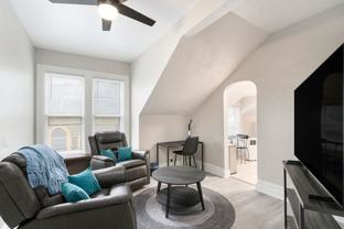 728 W Lovell St #4 - Photo 1 of 1