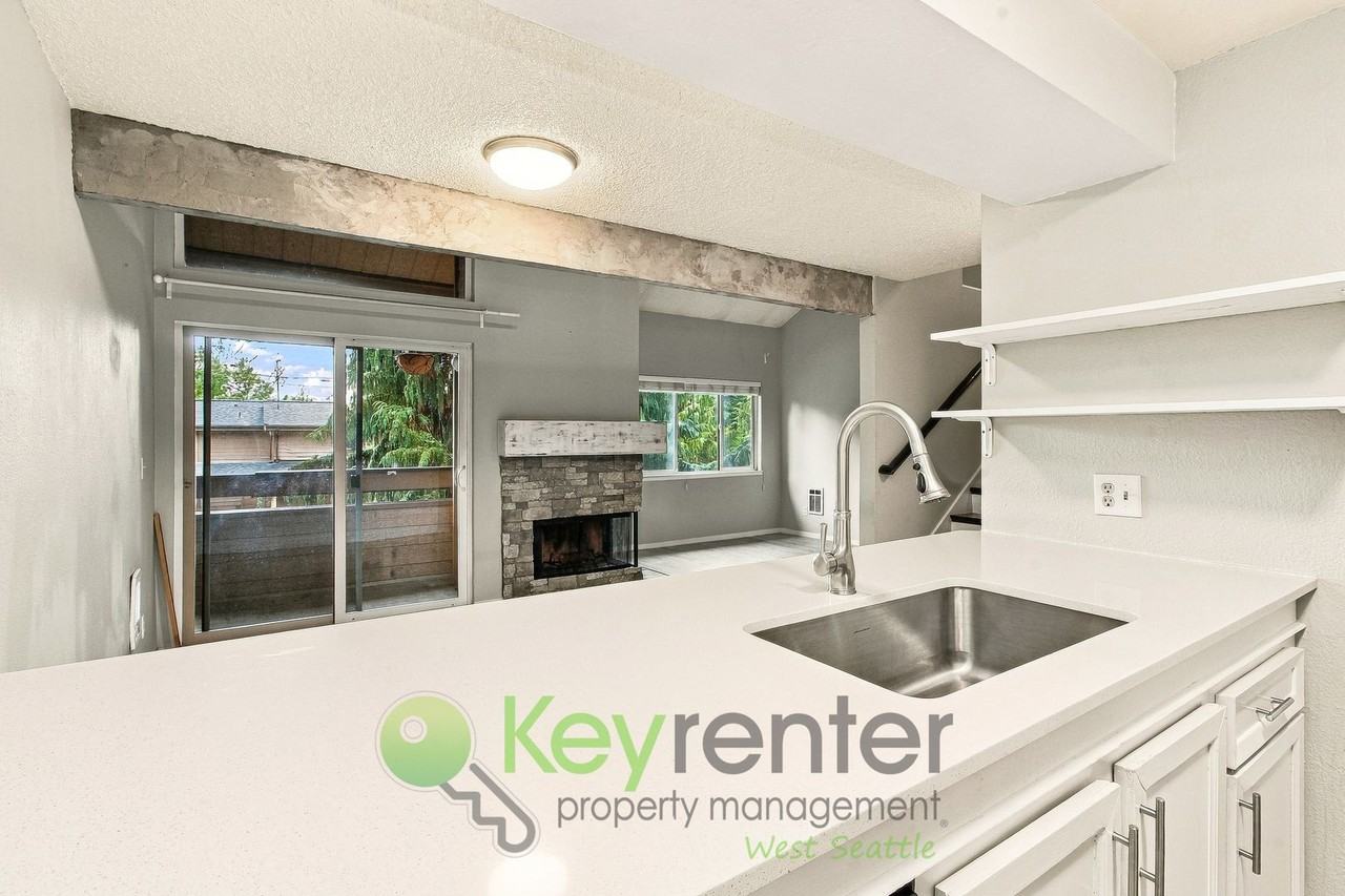 12600 57th Ave S - Photo 5 of 17