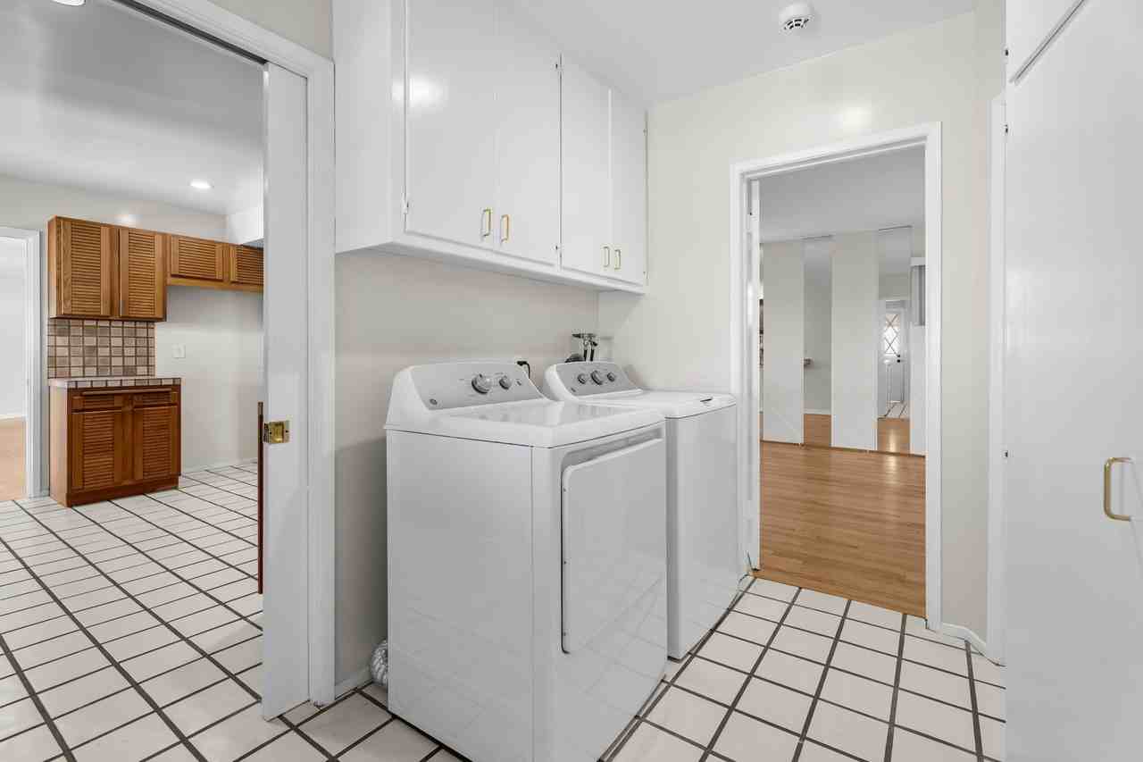 17 Stallion Rd - Photo 5 of 28