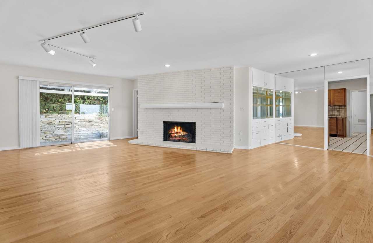 17 Stallion Rd - Photo 7 of 28