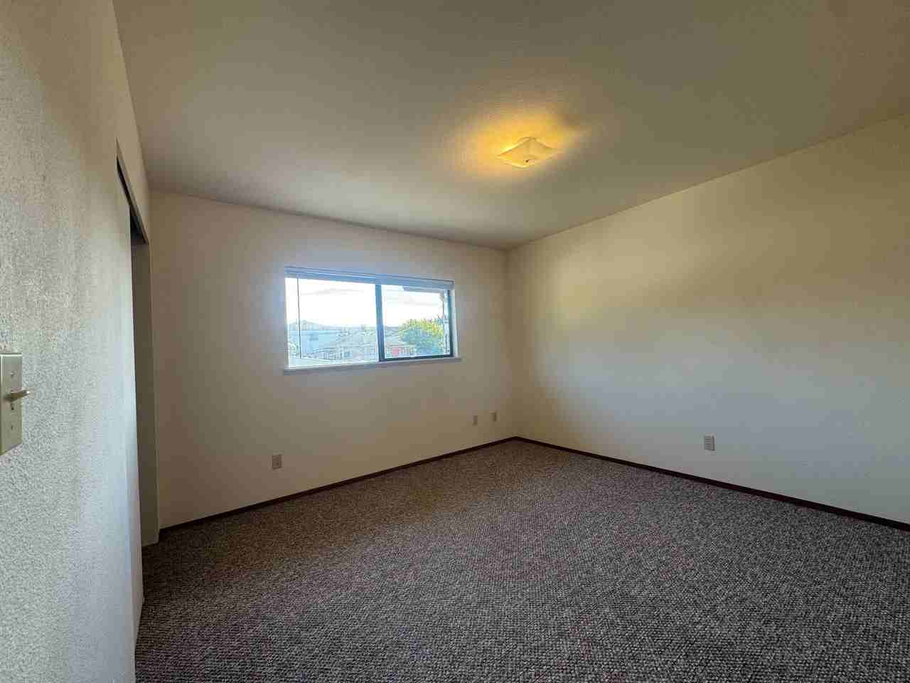 1536 F St - Photo 5 of 24