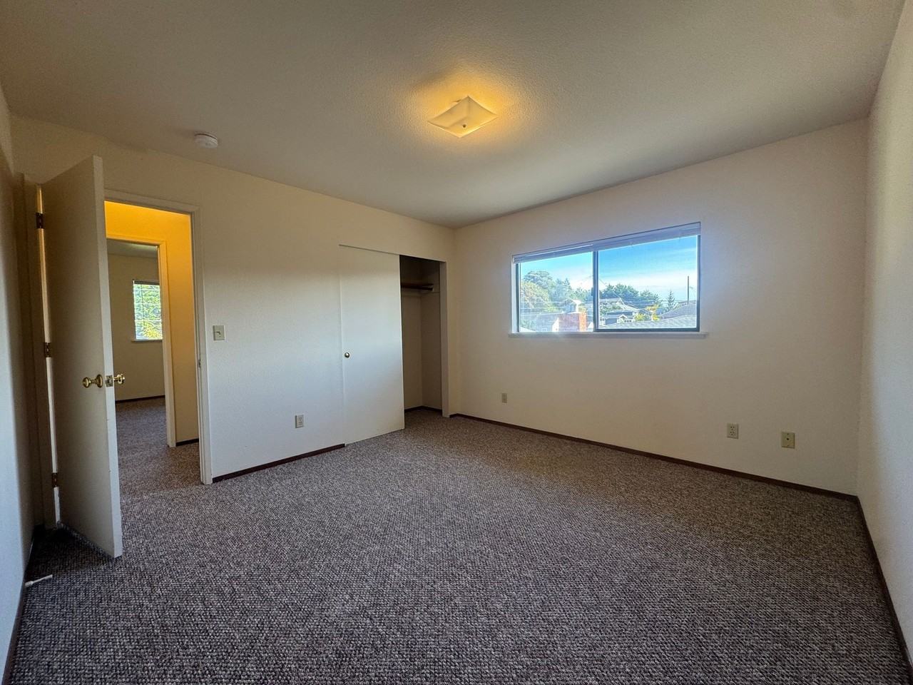 1536 F St - Photo 7 of 24