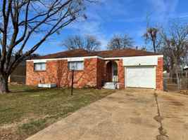 featured image of 2942 Boren Ave