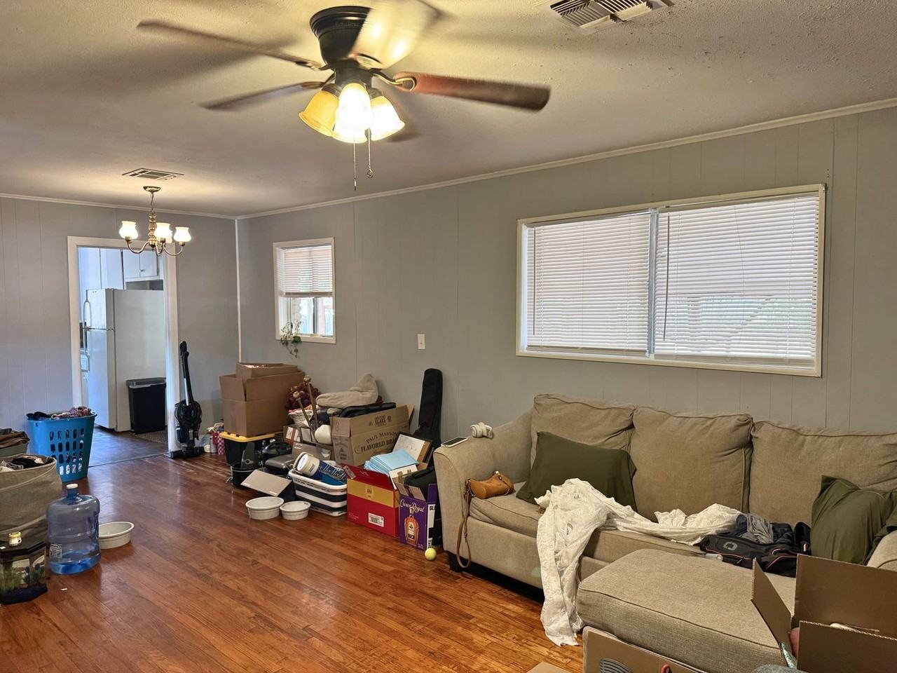 2942 Boren Ave - Photo 4 of 26