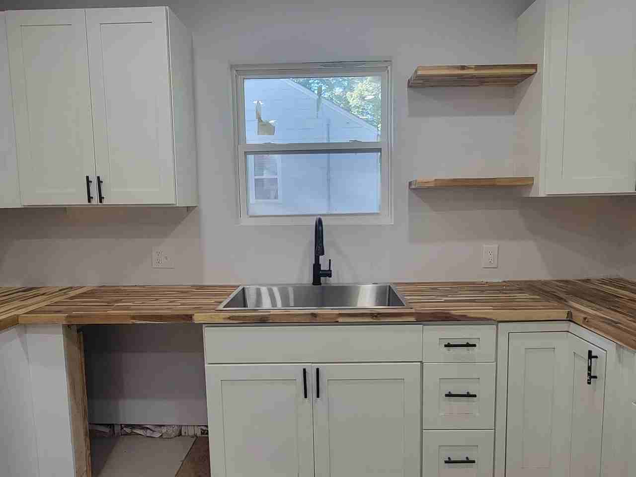 2921 Sylvan Rd - Photo 7 of 21