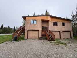 featured image of 153 Palace Cir