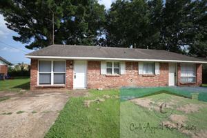 featured image of 1802 Fairlane Ave