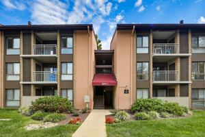 featured image of 5911 Tamar Dr #6
