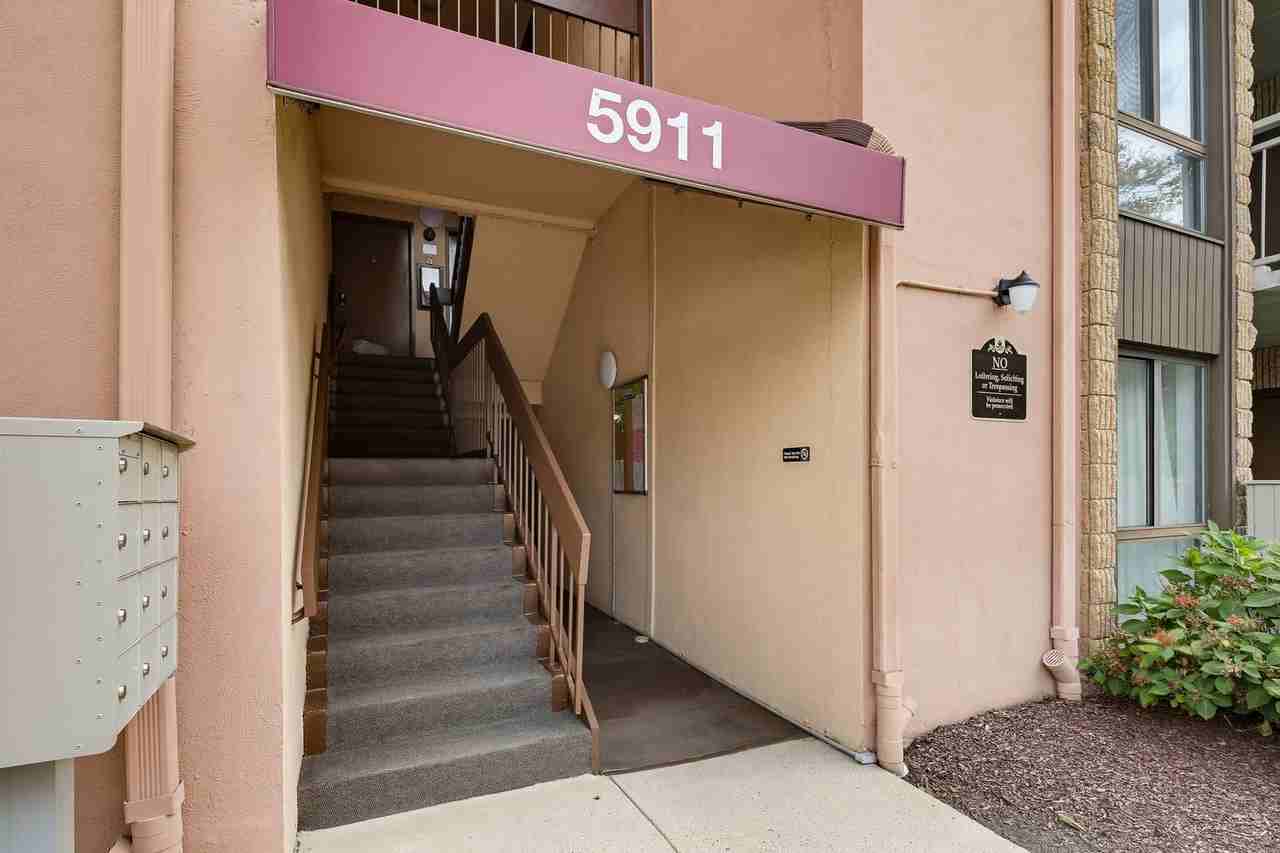 5911 Tamar Dr #6 - Photo 3 of 34
