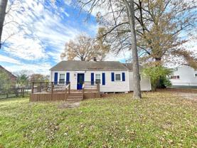 907 Idlewild Dr - Photo 1 of 1