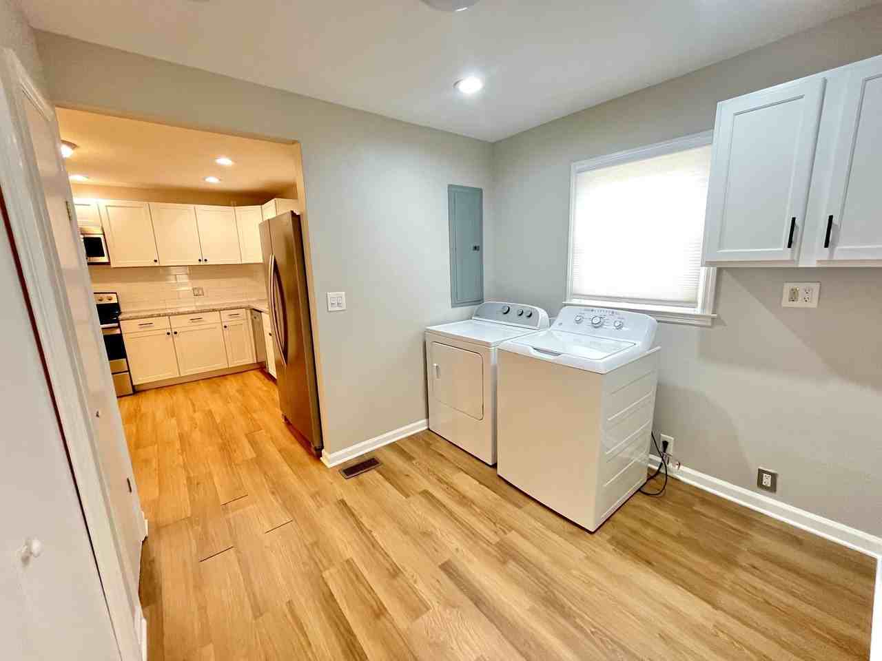 907 Idlewild Dr - Photo 4 of 17