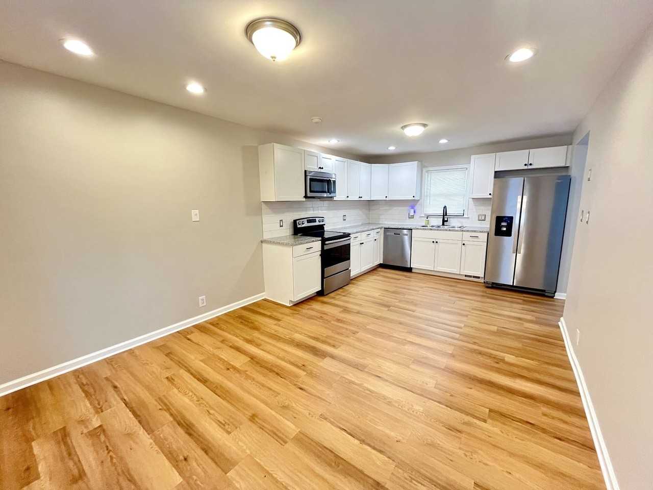 907 Idlewild Dr - Photo 7 of 17