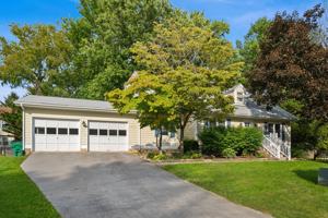 featured image of 2000 Broken Oak Dr