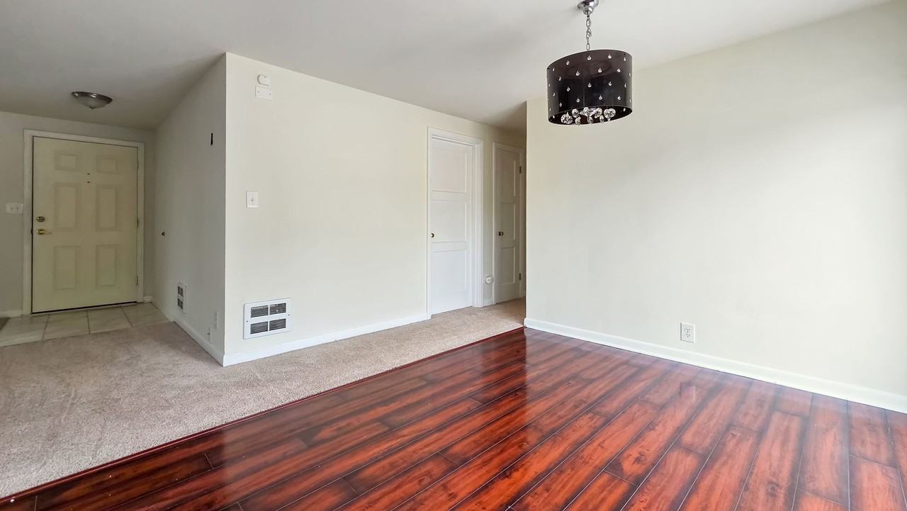 1022 Sunset Way - Photo 5 of 20