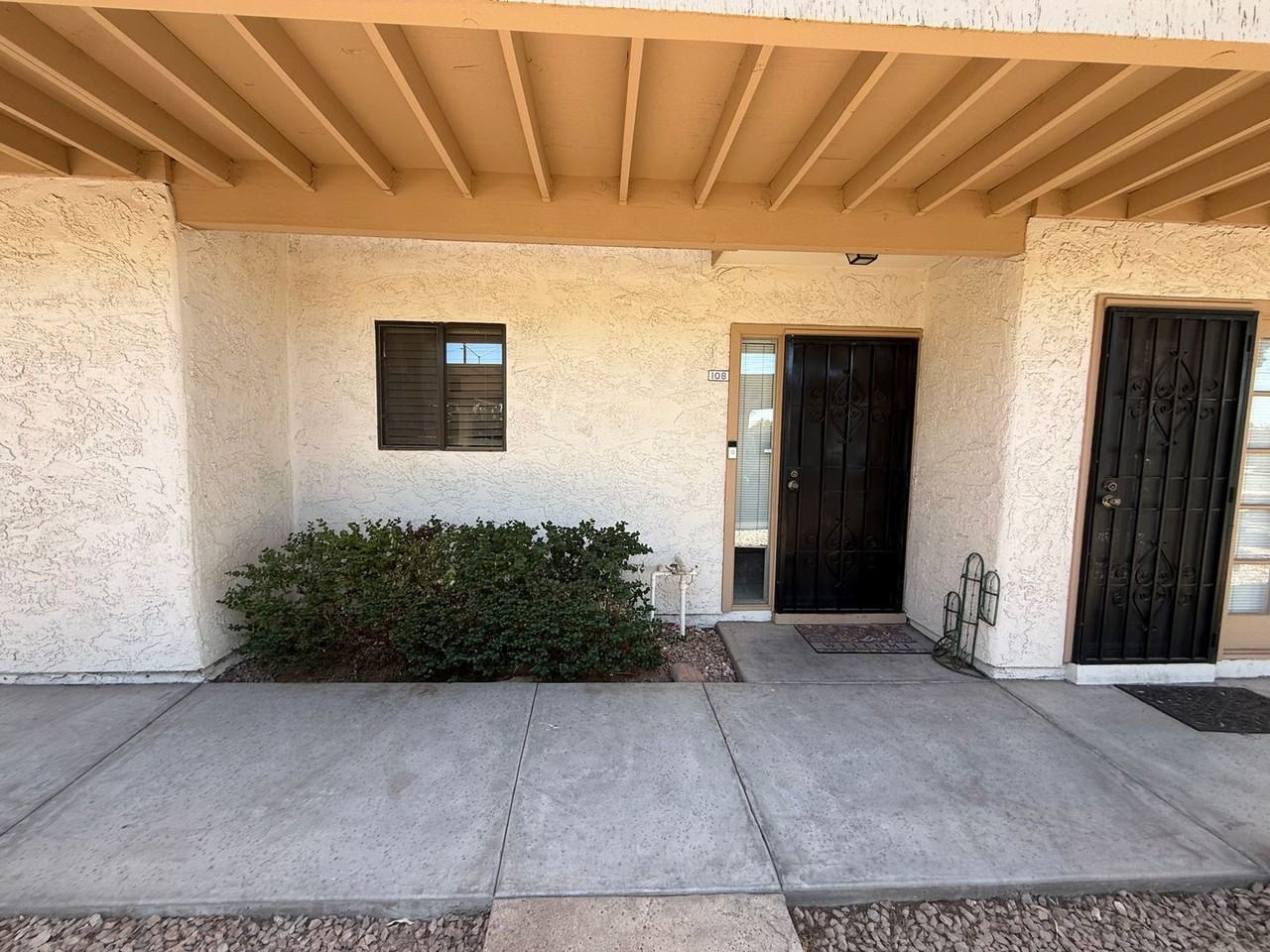 709 S Power Rd - Photo 2 of 11
