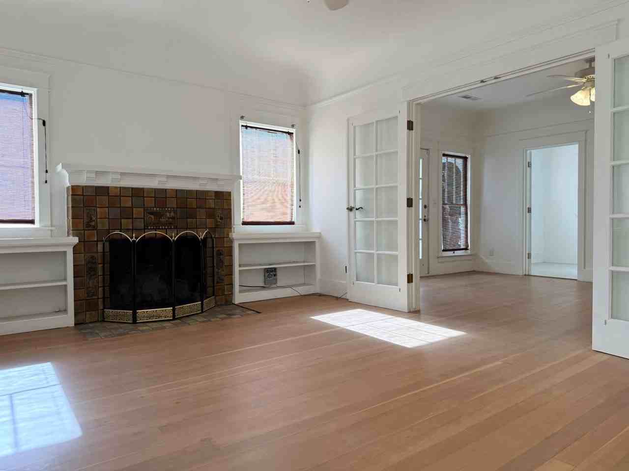 838 W 19th St - Photo 7 of 32