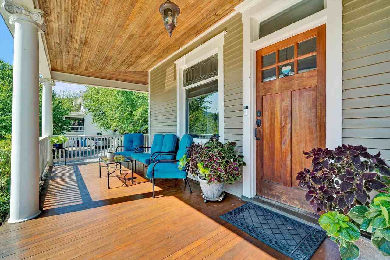 2229 Wycliffe Ave Sw - Photo 2 of 36