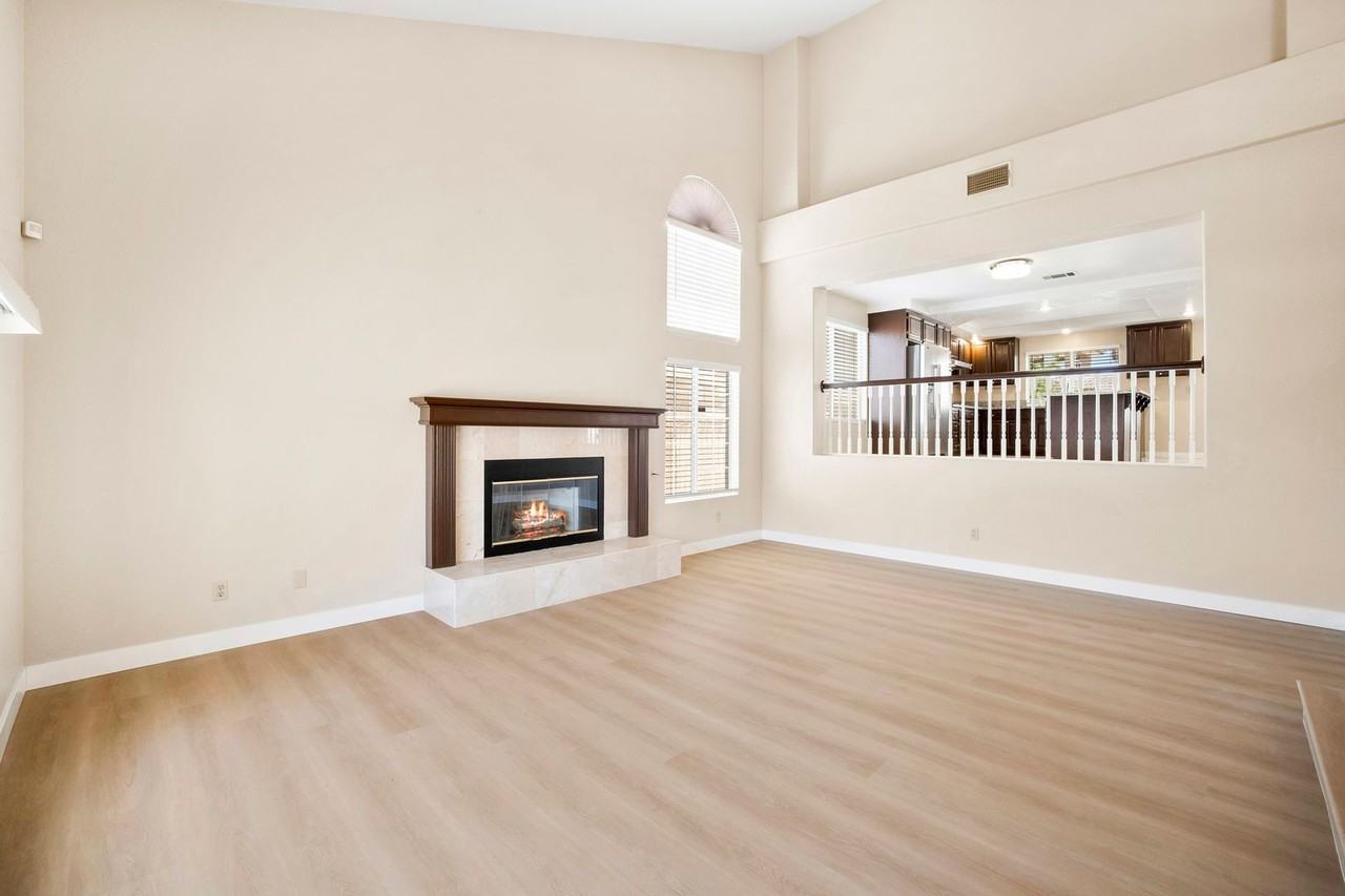 3775 Emerald Bay Cir - Photo 4 of 12