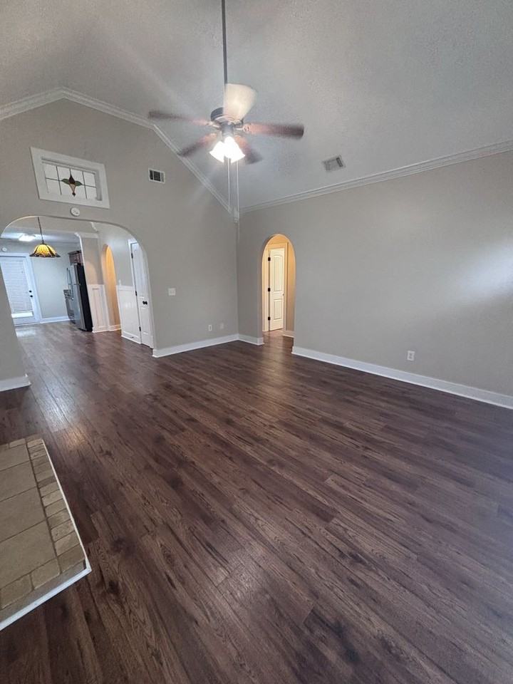 116 Moss Stone Ln - Photo 3 of 25