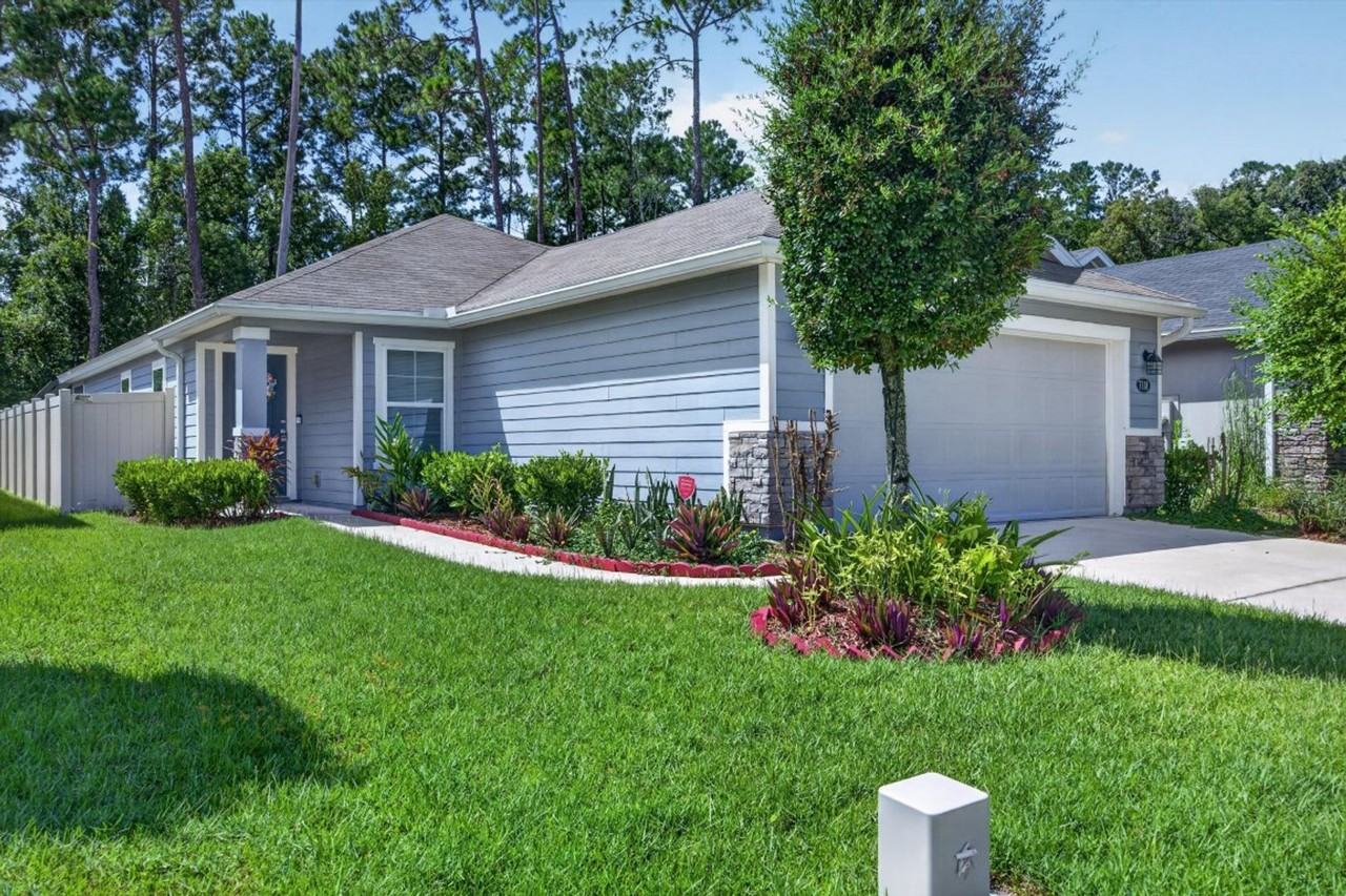 7118 Preston Pines Trl - Photo 4 of 25