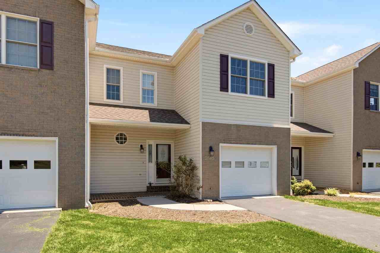 2645 Blossom Trl E - Photo 2 of 47