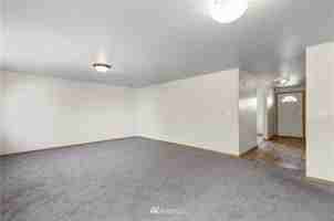 featured image of 107 E King Pl