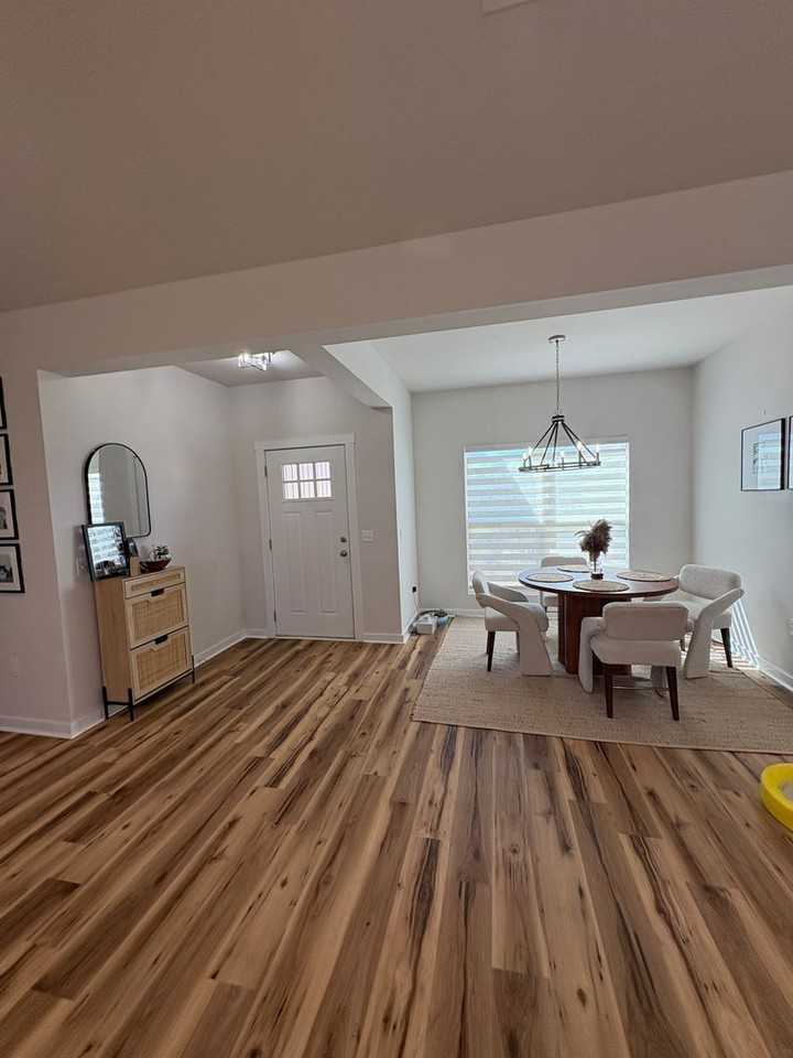 203 Conneway Ct - Photo 3 of 12