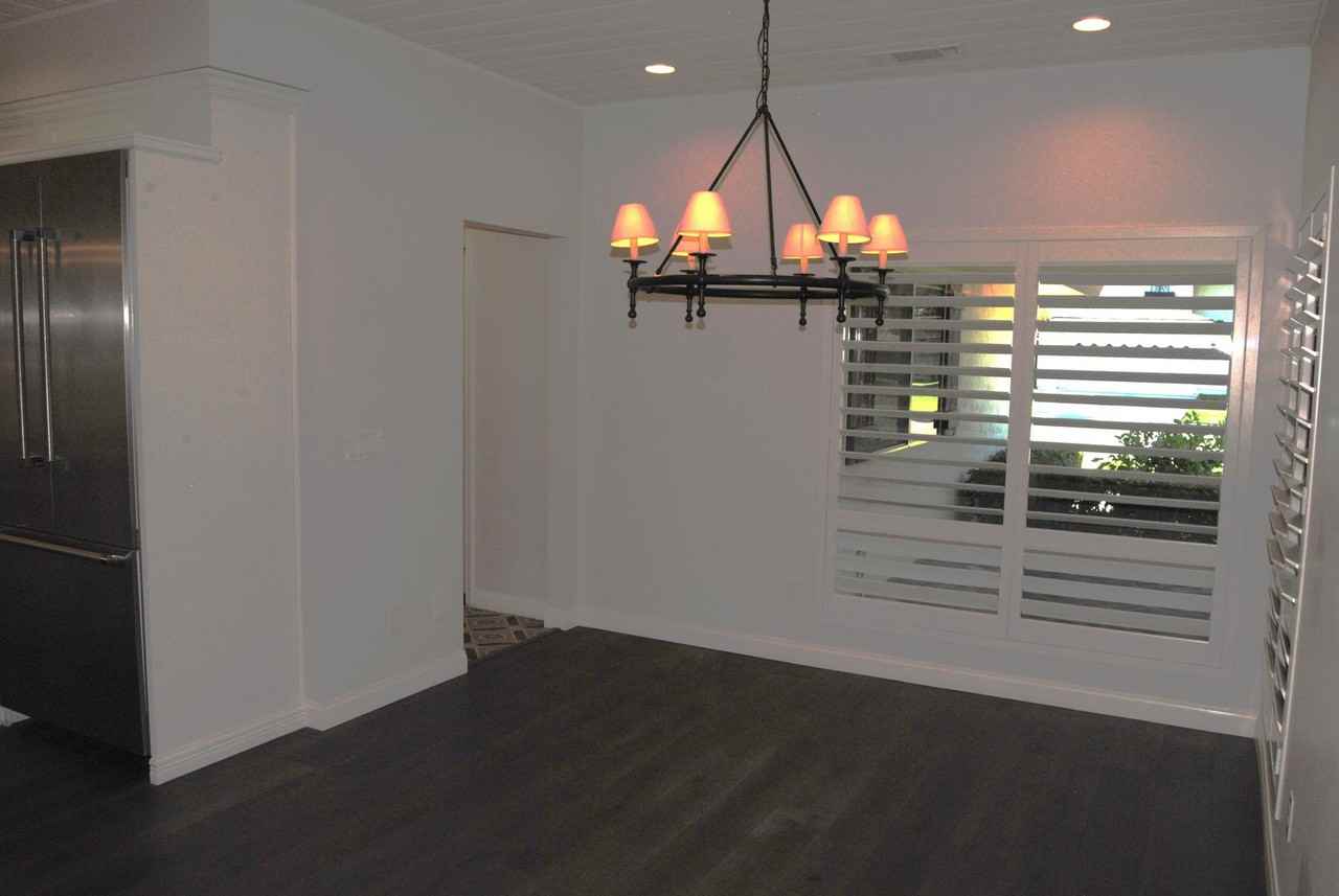 7112 Darrin Ave - Photo 5 of 26