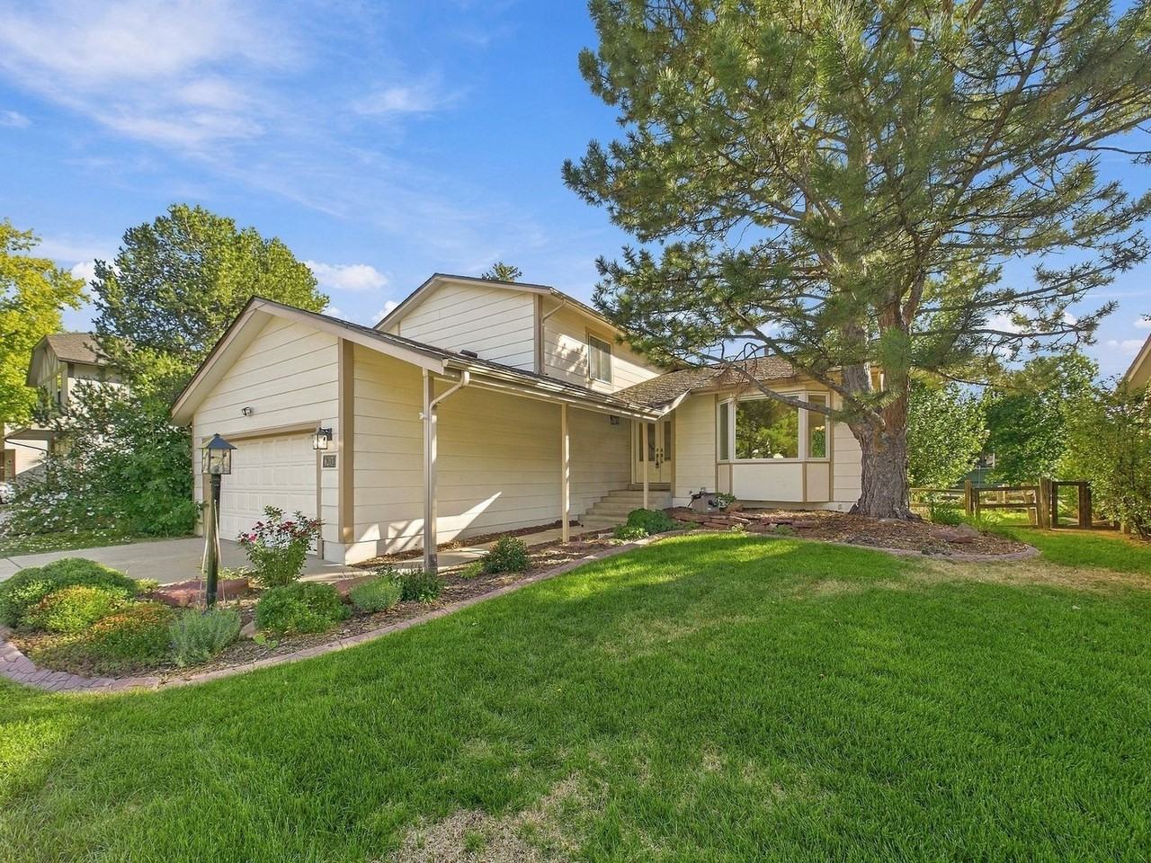 6213 S Galena Way - Photo 2 of 49