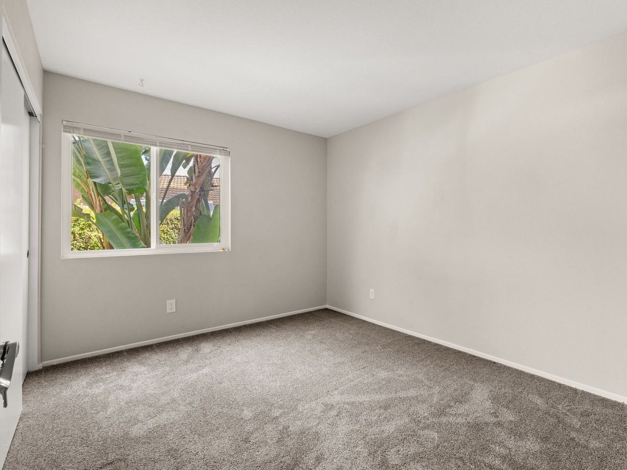 5911 Rio Valle Dr - Photo 7 of 26