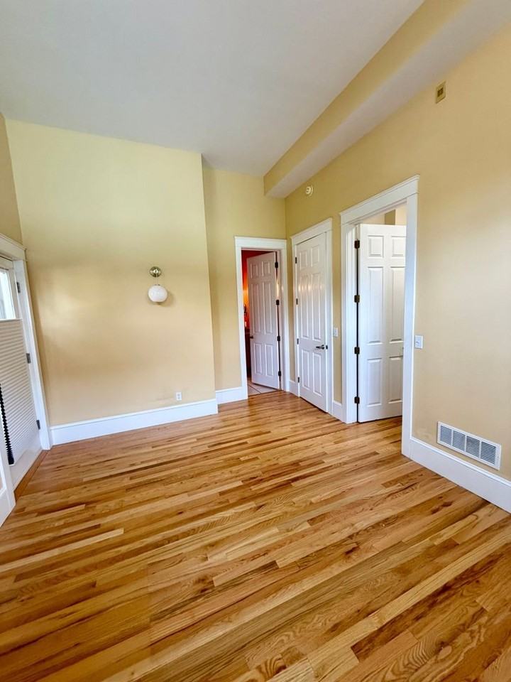 424 E 1st Ave - Photo 2 of 19