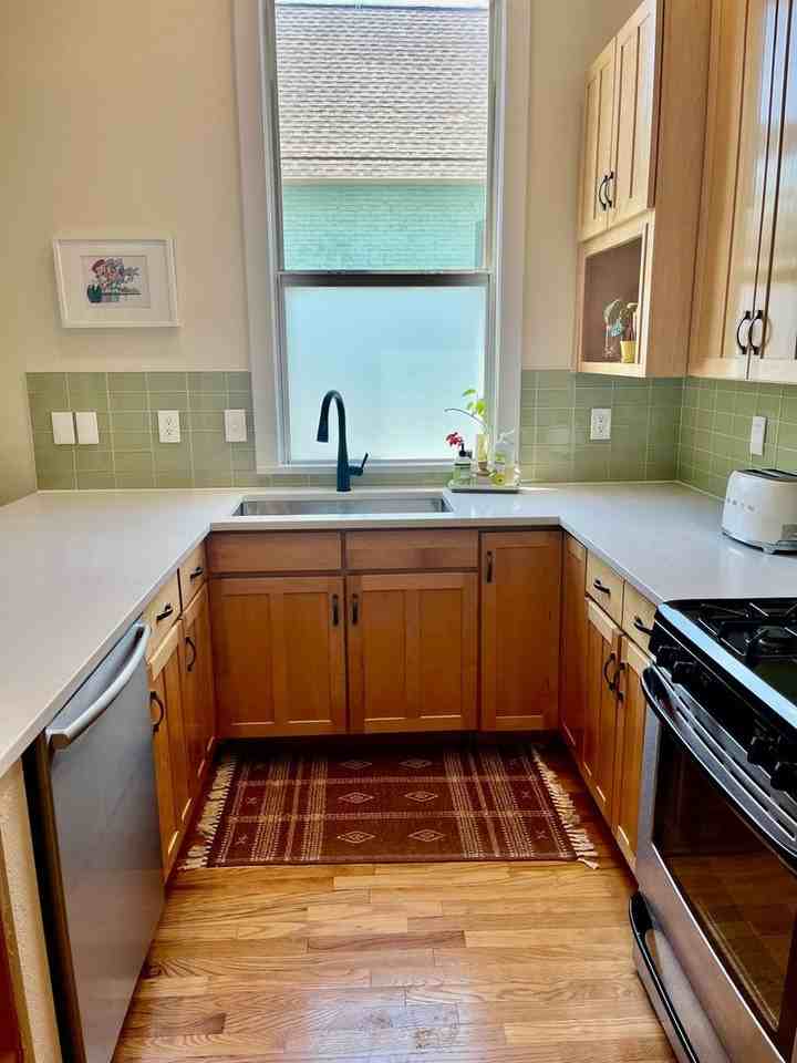 424 E 1st Ave - Photo 7 of 19