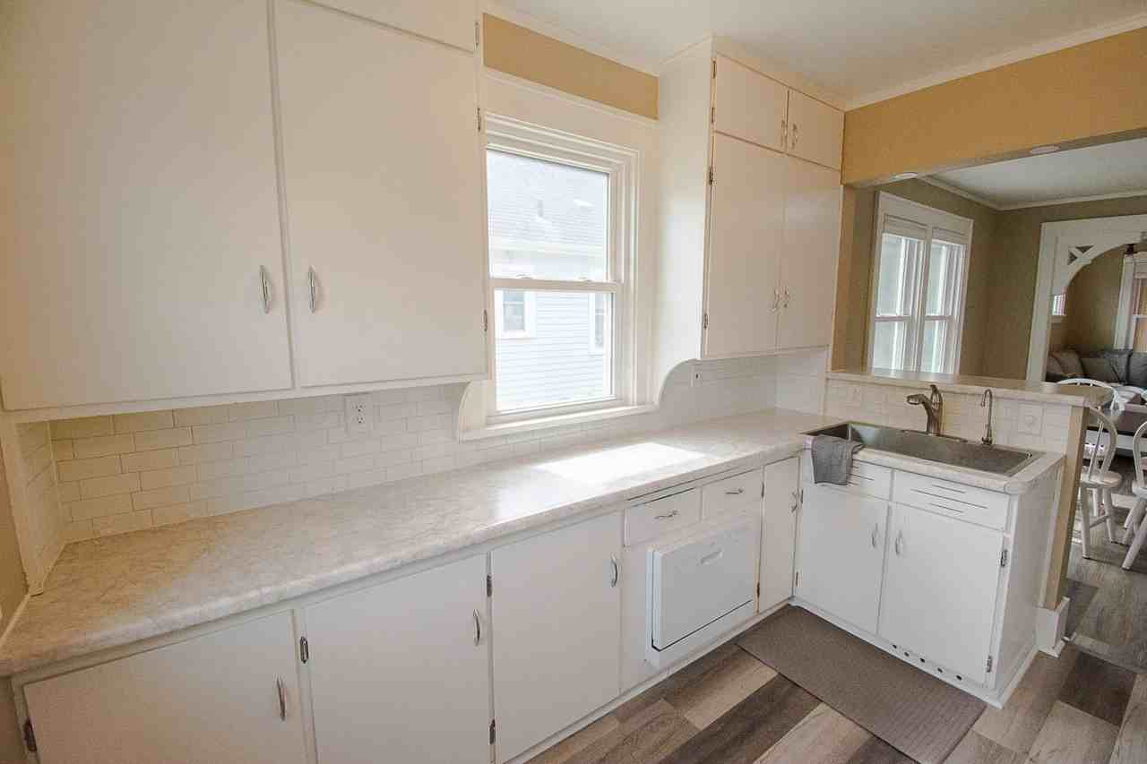 610 Lyndale St - Photo 7 of 24