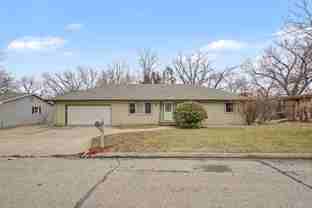 2817 Arbor Dr - Photo 1 of 1
