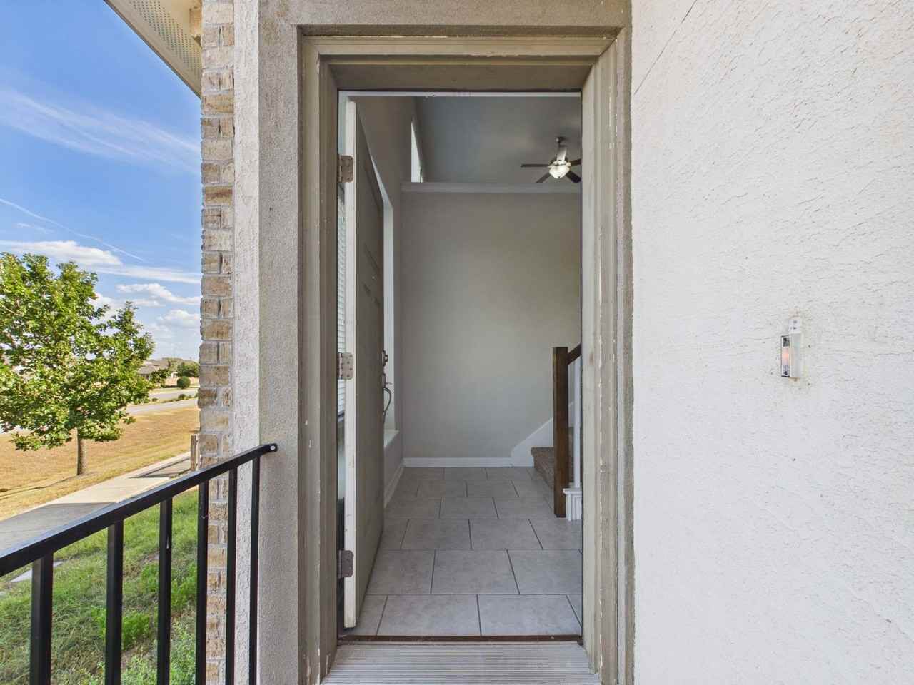 2505 Meyer Cv #B - Photo 3 of 46