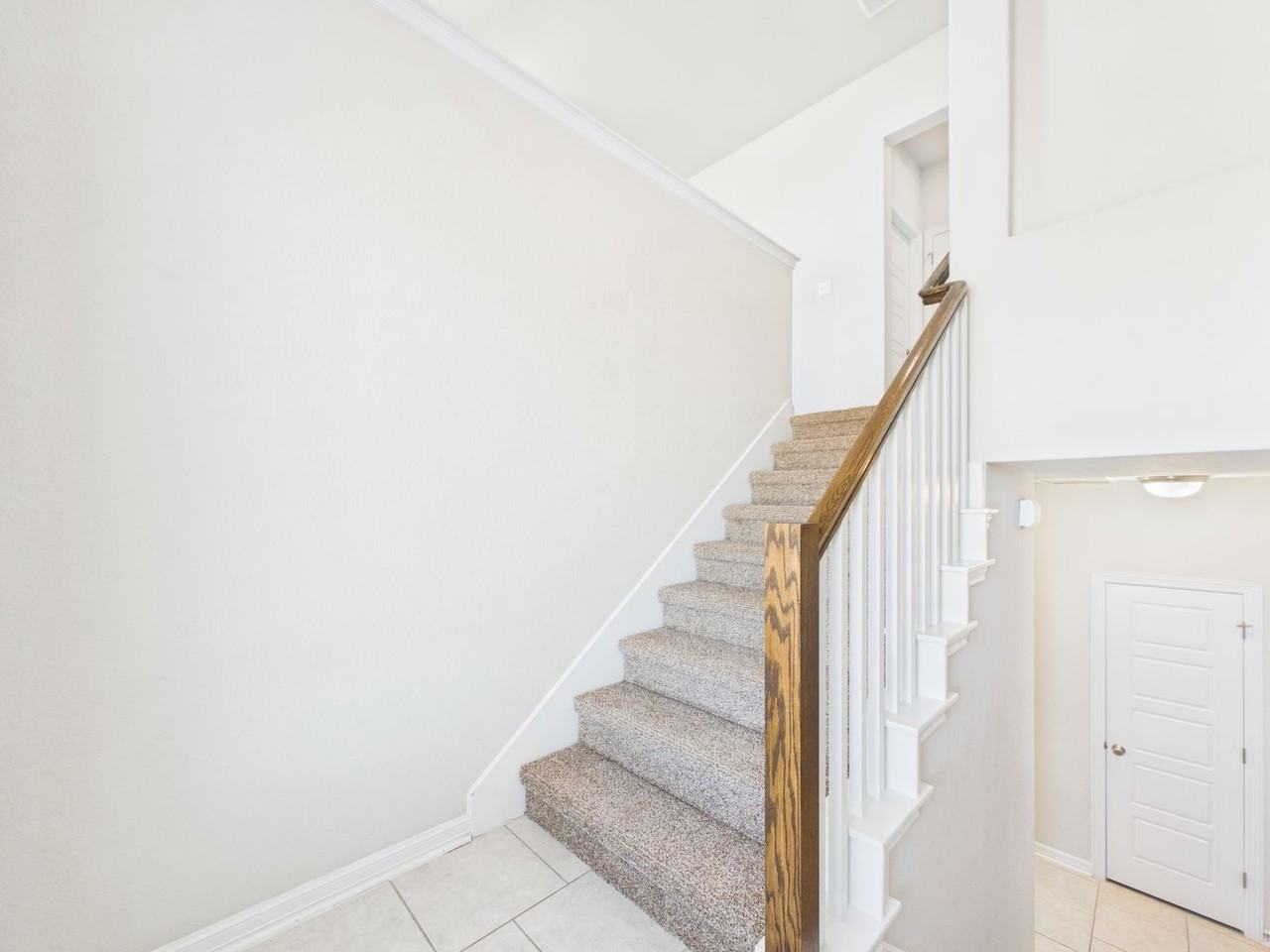 2505 Meyer Cv #B - Photo 4 of 46