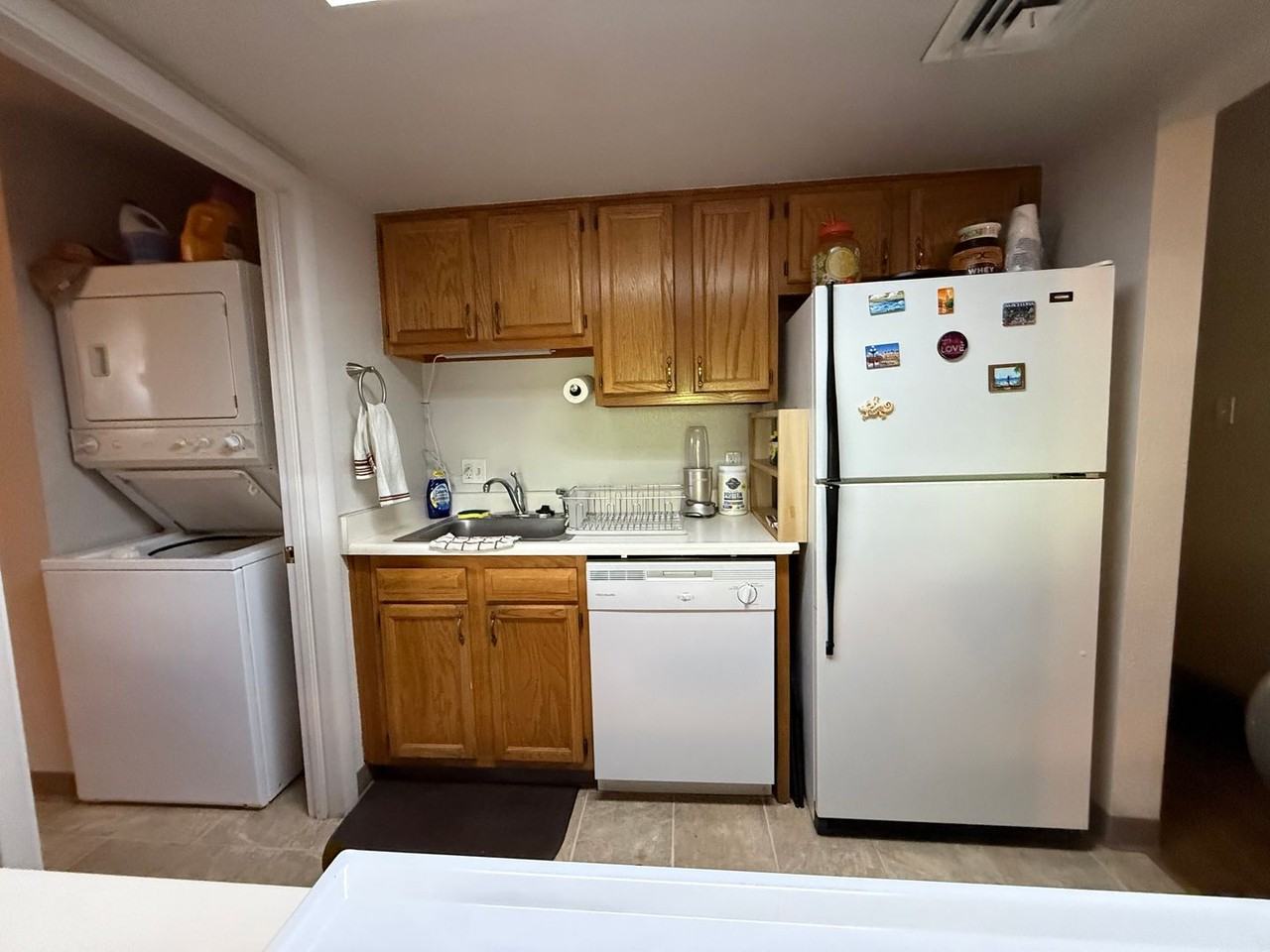 228 Auburn Dr - Photo 3 of 15